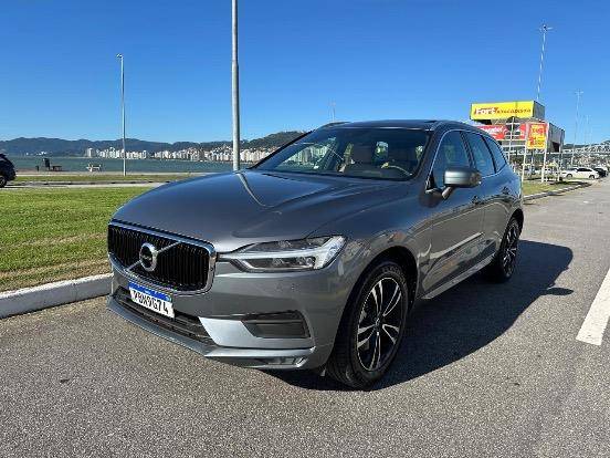 VOLVO XC60 2.0 D5 DIESEL MOMENTUM AWD GEARTRONIC
